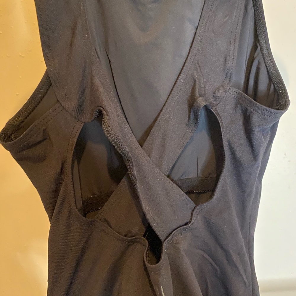 Lulli dance leotard! Worn twice! Size medium!